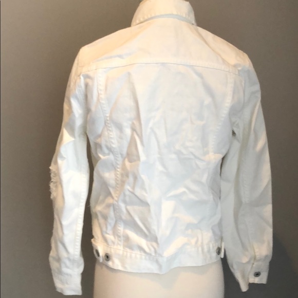 NWT Lucky Brand white distressed jean jacket - Picture 5 of 7